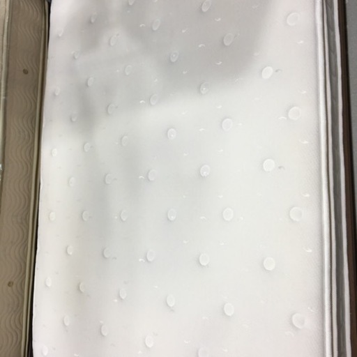 ダブルベッド  ACTUSフレーム使用