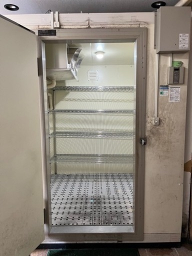 <譲渡決定>業務用冷凍庫(ホシザキ)