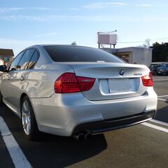 BMW E90 320 Mスポーツ（低走行：27,500km）の画像