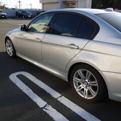 BMW E90 320 Mスポーツ（低走行：27,500km）の画像