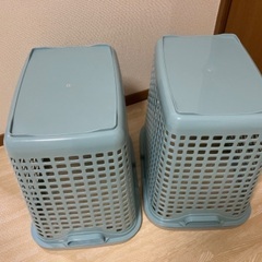 【交渉中】洗濯カゴ2つの画像
