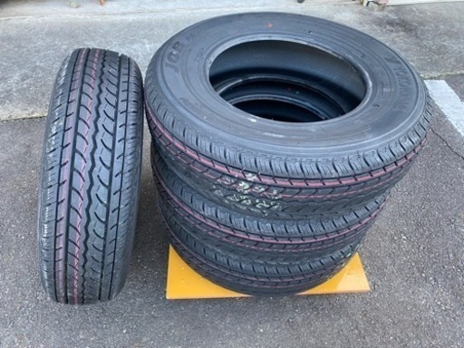 ★夏用タイヤ 195/80R/15