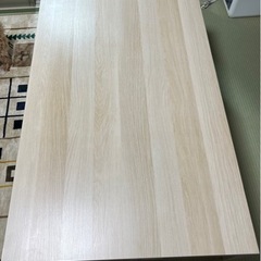 テーブル　3500円の画像