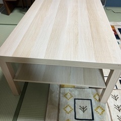 テーブル　3500円の画像