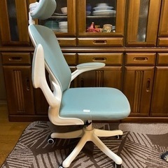 デスクチェア　オフィスチェア　ロッキング機能付きの画像