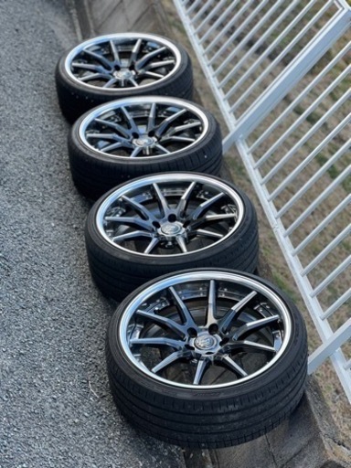 美品　VERZホイール　KCV02 19インチ