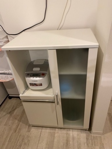 食器棚