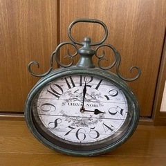 CHEVAL  NOIR 掛け時計。壁が芸術の一部になるビィンテージ掛け時計。レトロな感じの掛け時計。どの部屋にもぴったり。の画像