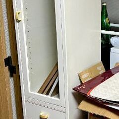 (決まりました)スリム食器棚