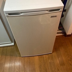 冷凍庫一度ストップします