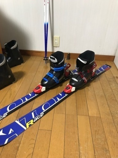 ジュニアスキーセット 卸売 スキー板130㎝ スキーブーツ23.0㎝ 25.0cm