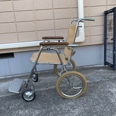 介護用　車椅子の画像
