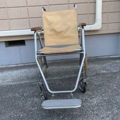 介護用　車椅子の画像