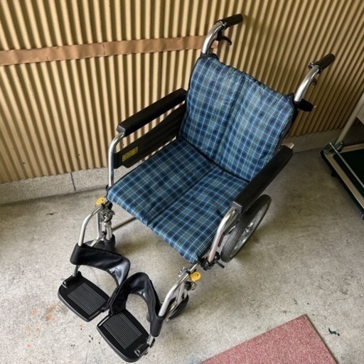 ◆MiKi 介助型車イス　コンパクト　SKT-2 ［2台］◆