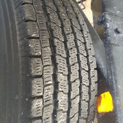 スタットレスタイヤ4本　195/80R15の画像