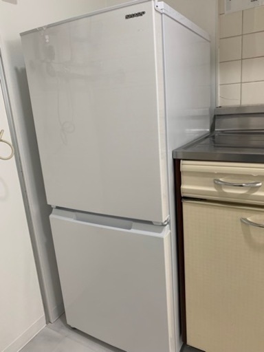 SHARP. 冷蔵庫　2021年製造