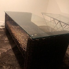 アジアン家具　ガラステーブル