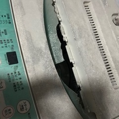 洗濯機 蓋が壊れてるの画像