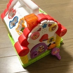 アクティビティボックス　おもちゃ【取引中】の画像