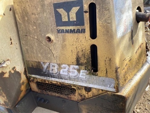 ヤンマー ミニショベル YB25E