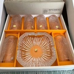 新品箱入りグラスセット　4ケースの画像