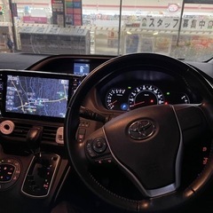 トヨタ　ヴォクシー　80系　煌　2016年モデルの画像
