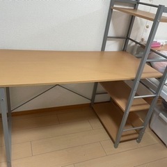 ニトリ　棚付きデスク