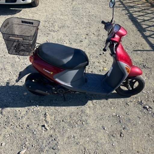 レッツ４　赤　セルでエンジンかかります　4700キロ　Rカゴ付き