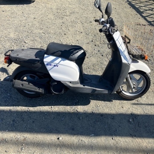 ヤマハ　ギア　51200キロ　セルでエンジンかかりますフロントカゴ付き