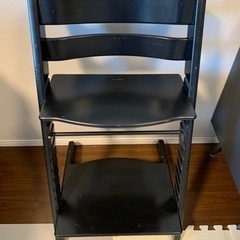 【取引中】ストッケ　ベビーチェア　黒