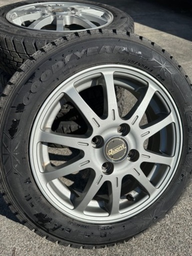 スタッドレスタイヤ　２０１４年式 １５５/６５Ｒ１４