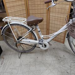 定価42,120円 26インチ Panasonic COLORS 自転車 B-CLF612F ホワイト オートライト 鍵付き 荷台 の画像