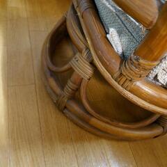 籐の椅子の画像