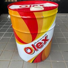 空のペール缶