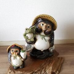 信楽焼の狸2セットと台座