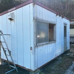 コンテナハウス　差し上げます（訳アリ）