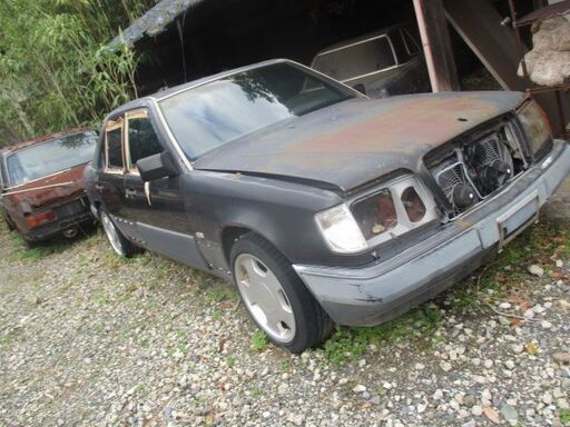 ベンツ-E400-外装部品―フロントバンパー販売