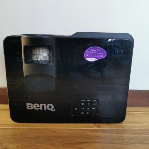 BenQ プロジェクター