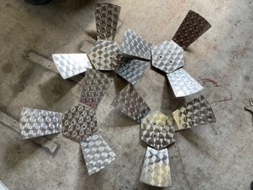 ダンプ、ミキサーに。