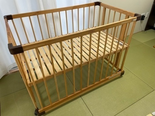 ファルスカベビーベッド・エアリーマットレス・ベッドガード・物置用網・オムツ入れのセット