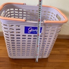洗濯かごの画像