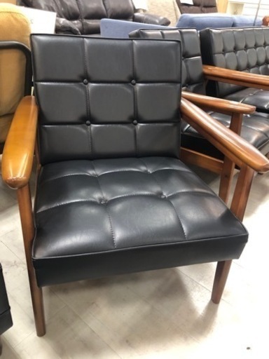 取りに来れる方限定！カリモク60の１人掛けソファーです！