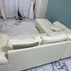 3人掛けソファー カウチ ホワイト 合皮 一部汚れありの画像