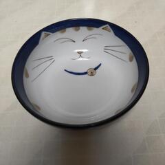 ねこ柄の皿