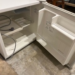 【受け渡し決定】ミニミニ冷蔵庫あげますの画像