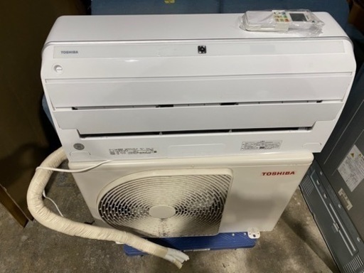 東芝 ルームエアコン RAS-H251E9DT(W) 8畳用　2021年●AA01G015