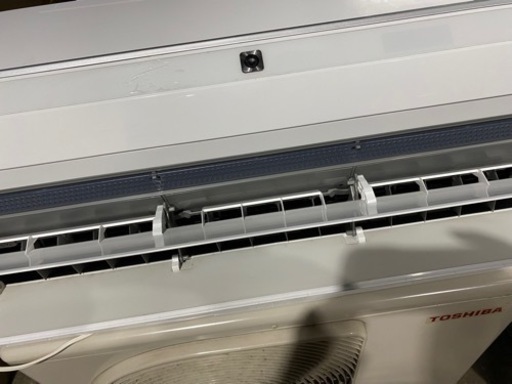 東芝 ルームエアコン RAS-H251E9DT(W) 8畳用　2021年●AA01G015