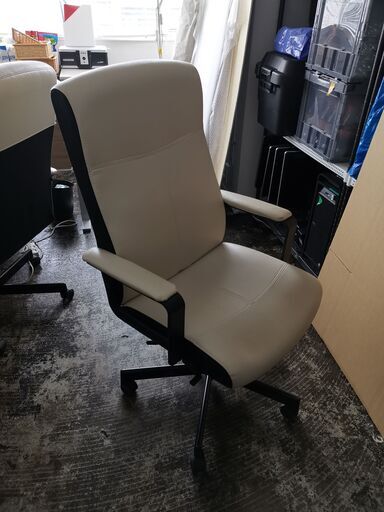 IKEA MILLBERGET 回転チェア ホワイト オフィスチェア