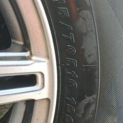 Yokohama 215 / 70 R16 の画像