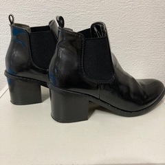 ショートブーツ　24.5センチ